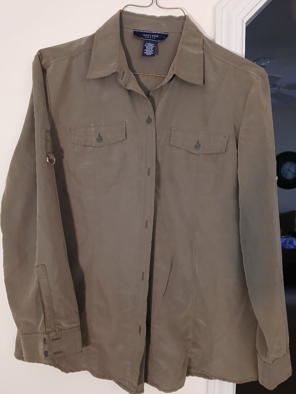Like new Jones Wear Sport blouse - size large